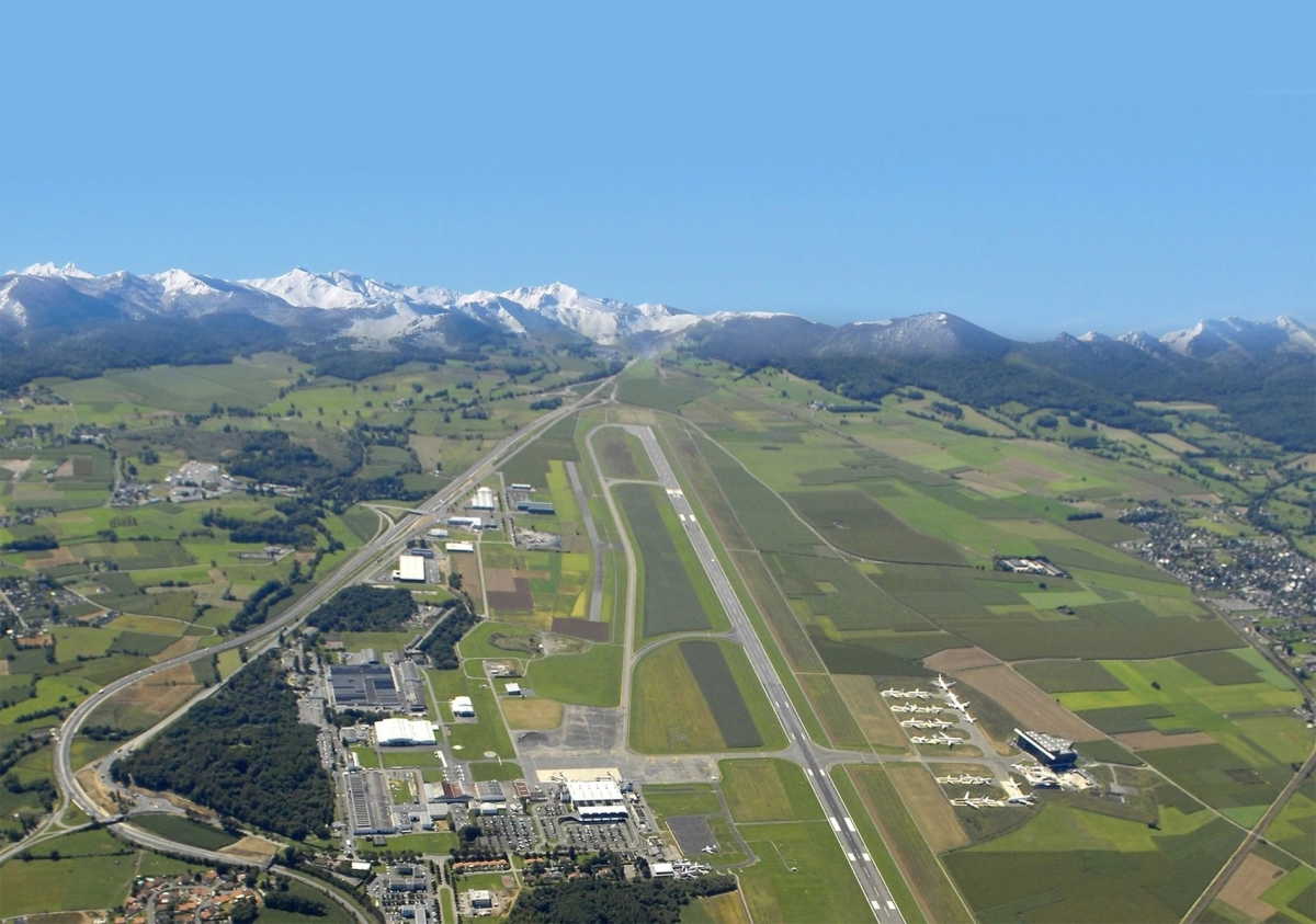 125726044737prise De Vue Aerienne Pyrenia 1